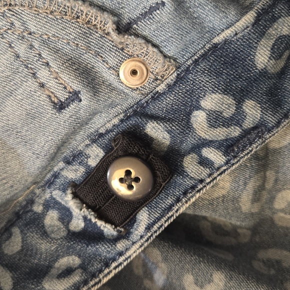 Leopard Jeans - Picture 6 of 6